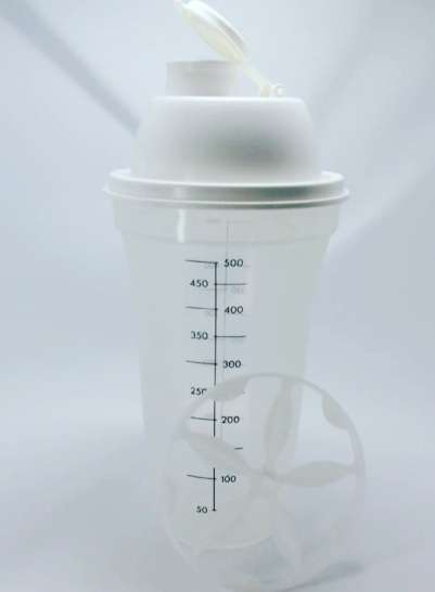 Tupperware Quick Shake 500ml - White Lid