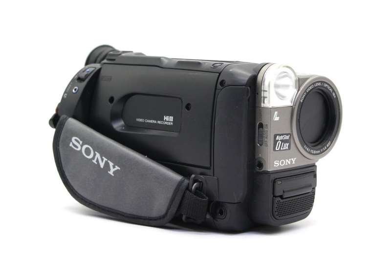 Sony CCD-TRV46E PAL Handycam Video Camera Recorder 8mm Hi8 USB Nightshot