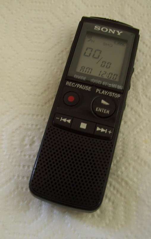 Sony ICD-PX720 Digital Voice Recorder with PC LinK