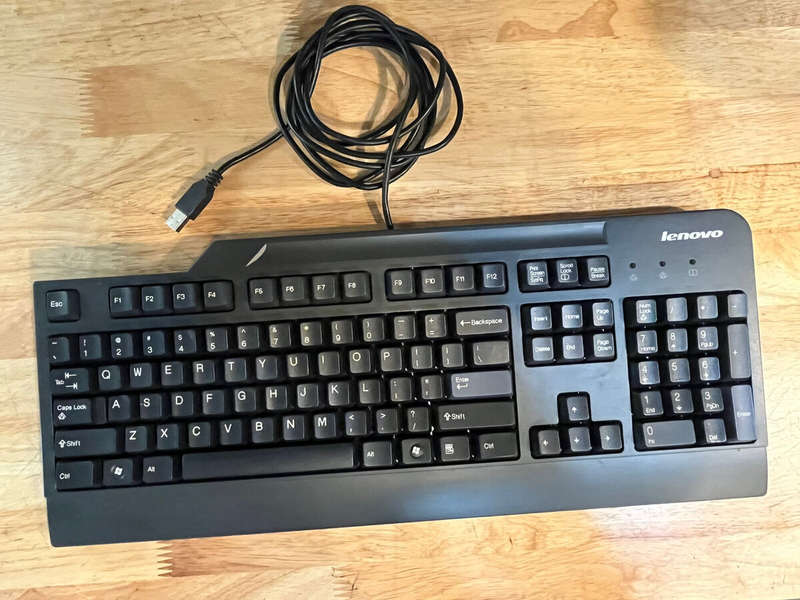 LENOVO KU-0225 USB Wired Keyboard - P/N 41A6289 ***WORKS***(USED)