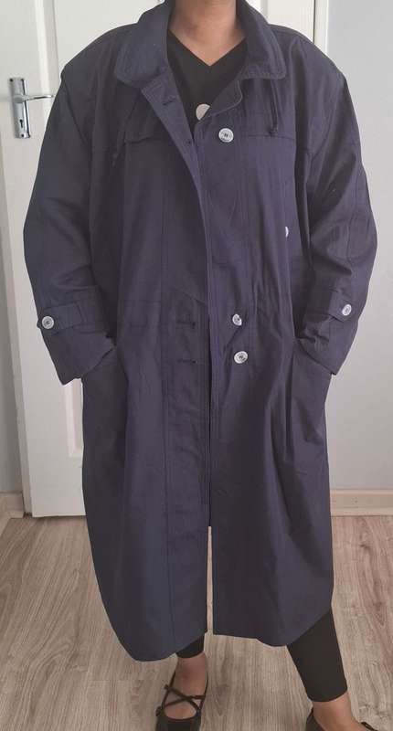 Navy trench coat ....size 2XL
