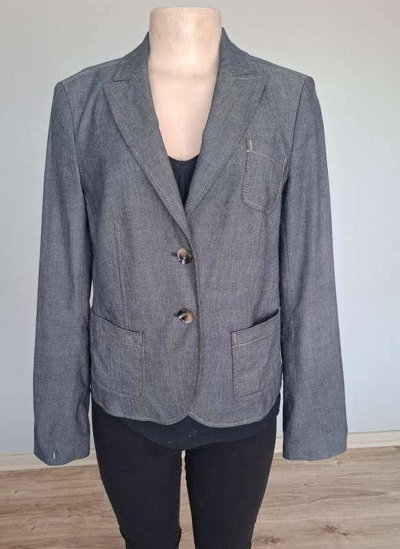 Gorgeous Denim Look Blazer ....size 12