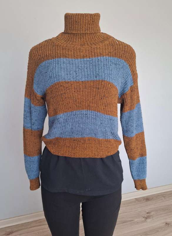 Winter poloneck Jersey ....size MEDIUM