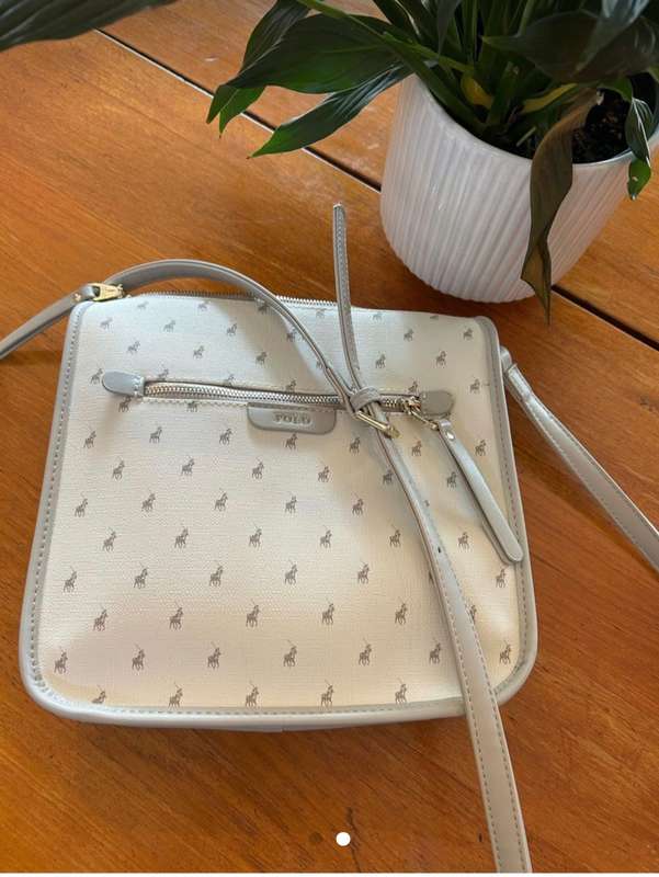 POLO panama crosbody ....excellent condition