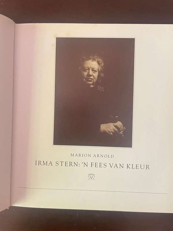 IRMA STERN N FEES VAN KLEUR