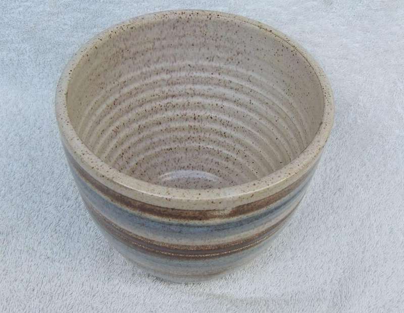 A hard to find vintage pottery vase signed by the maker Ludwig Hagen in excellent condition
