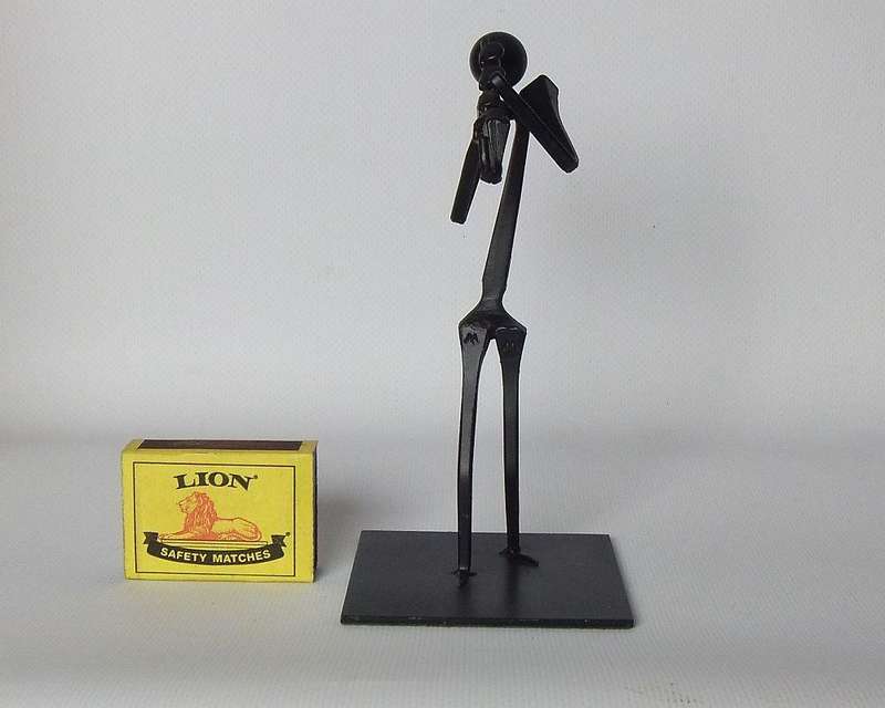 UNDER R100 - Musical figure - Metal - Saxophone player