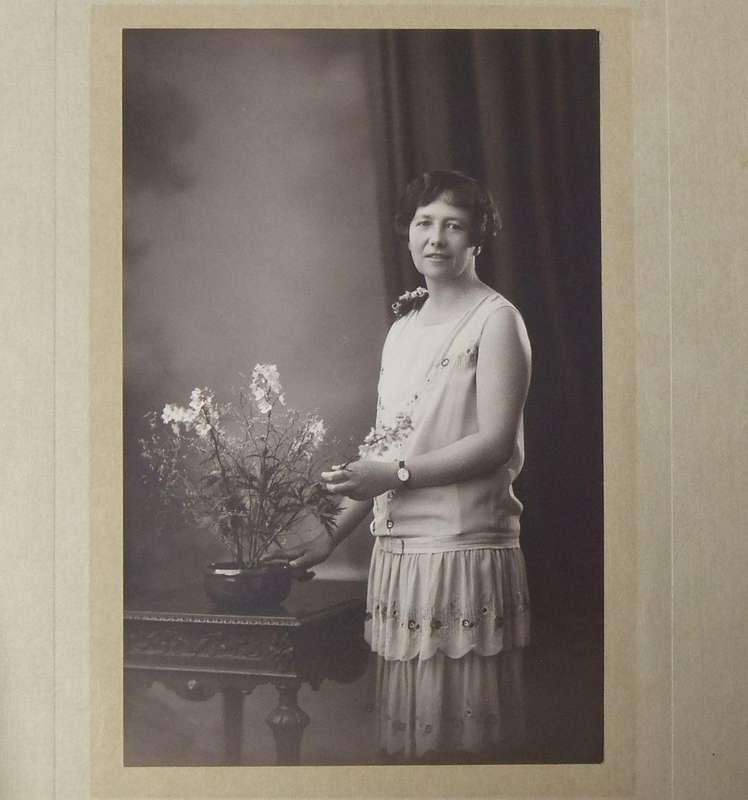UNDER R100 - Vintage / Antique photograph - Lady