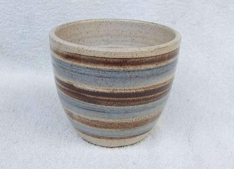 A hard to find vintage pottery vase signed by the maker Ludwig Hagen in excellent condition