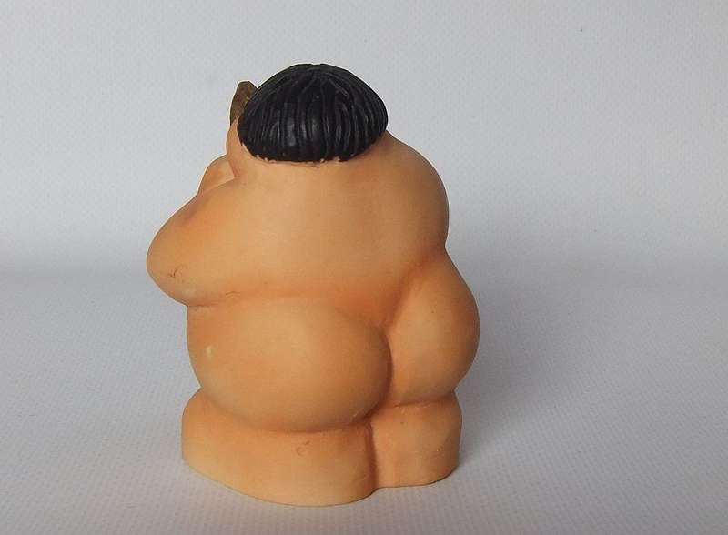 UNDER R100 - Musical figure - Solid resin fat man saxophone player