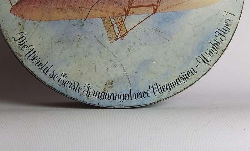 UNDER R100 - Vintage tin - Baumanns biscuits