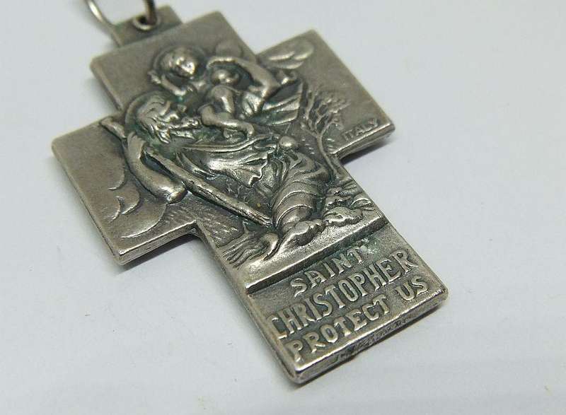 UNDER R100 - Collectable - Vintage metal religious fob or pendant