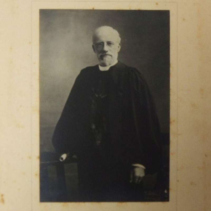 UNDER R100 - Vintage / Antique photograph - Judge , lawyer or man of the cloth ?