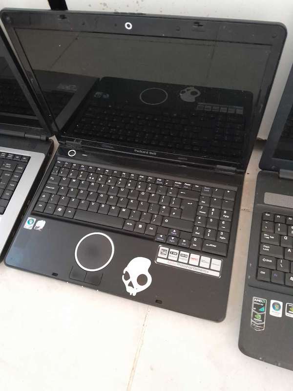 Job lot x3 laptop non working