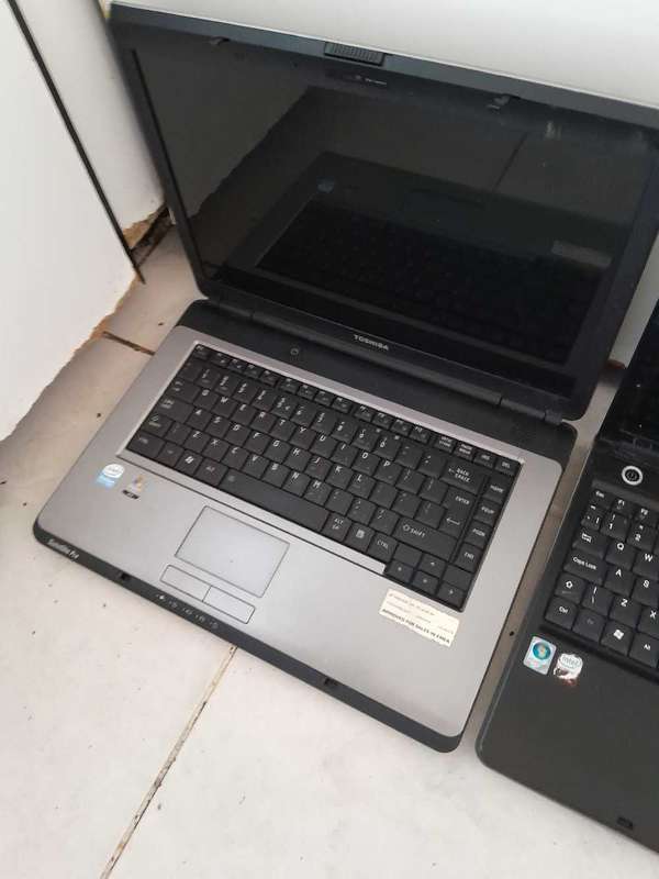 Job lot x3 laptop non working