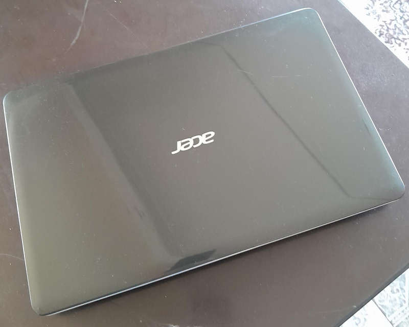 Acer laptop core i3