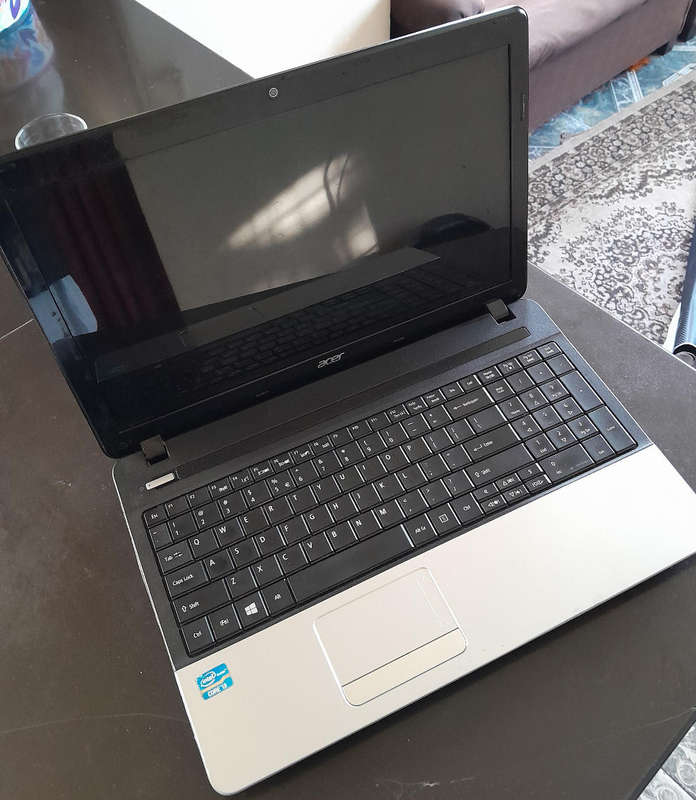 Acer laptop core i3