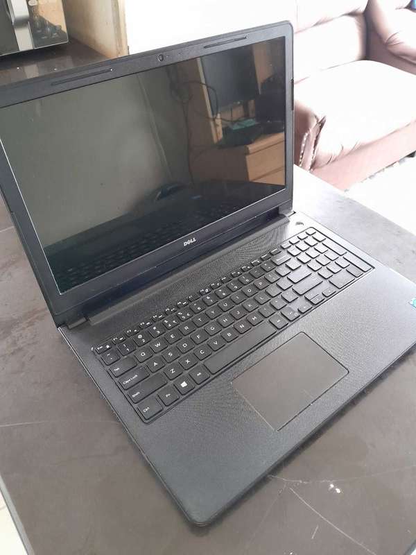 Dell laptop Intel celeron N2840