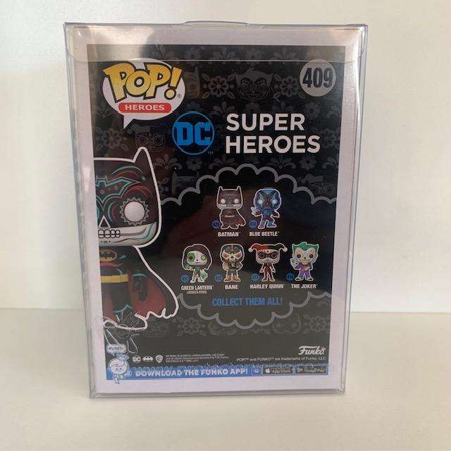DC Super Heroes Batman Funko Pop #409 Glow in the Dark, With pop protector