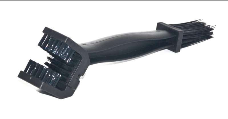 Motorcycle And Bicycle Chain Cleaning Brush
