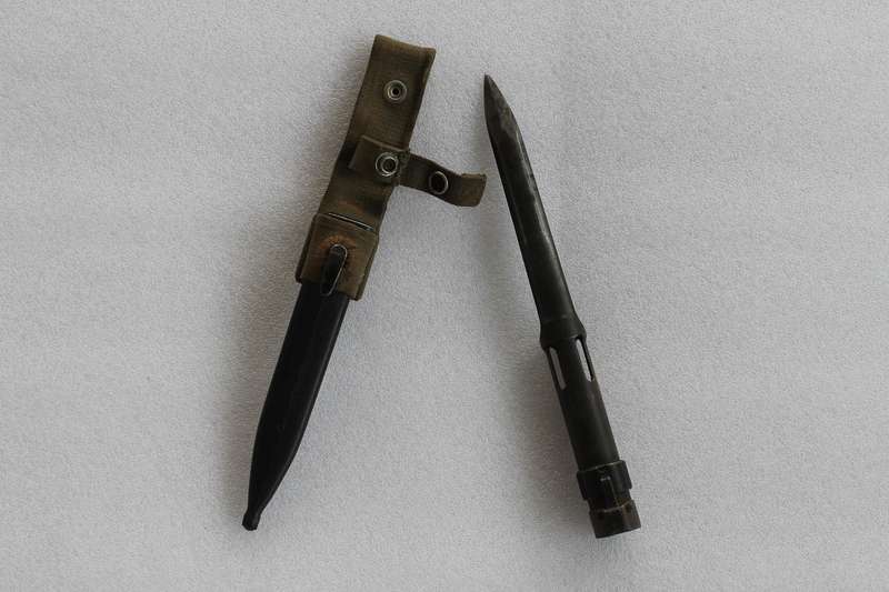 RHODESIAN  Double Kidney Pouches PATTERN 65 and lots more.