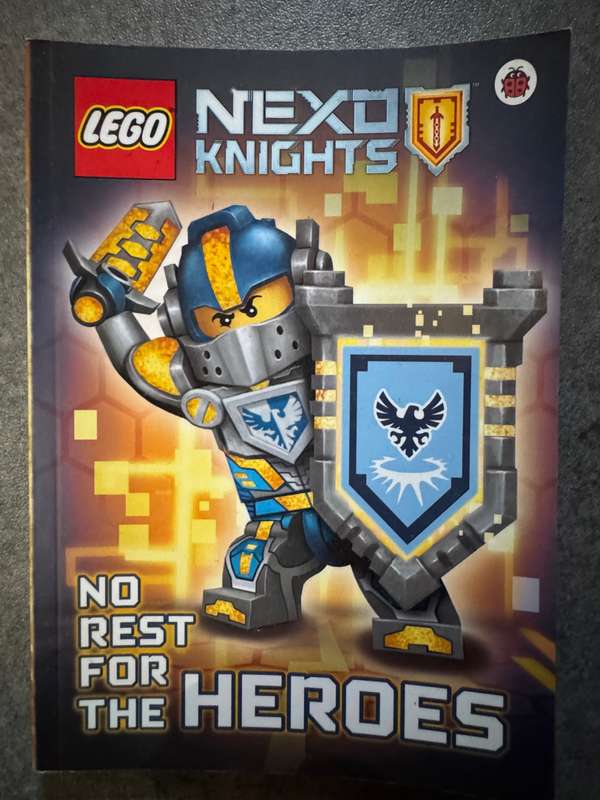 LEGO HEROES - STORY BOOK