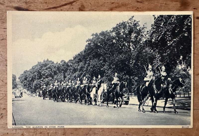 THE GUARDS HYDE PARK - POSTCARD