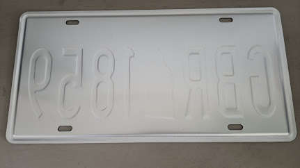 GREAT BRITAIN, BIG BEN LONDON - THEMED MEMORABILIA - EMBOSSED METAL HANGING SIGN "NUMBER PLATE"
