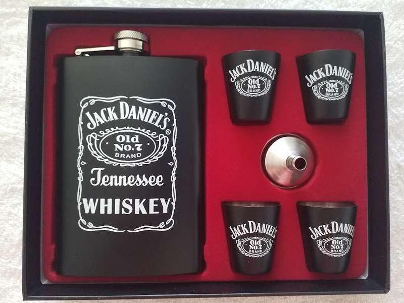JACK DANIEL'S - THEMED GIFT SET