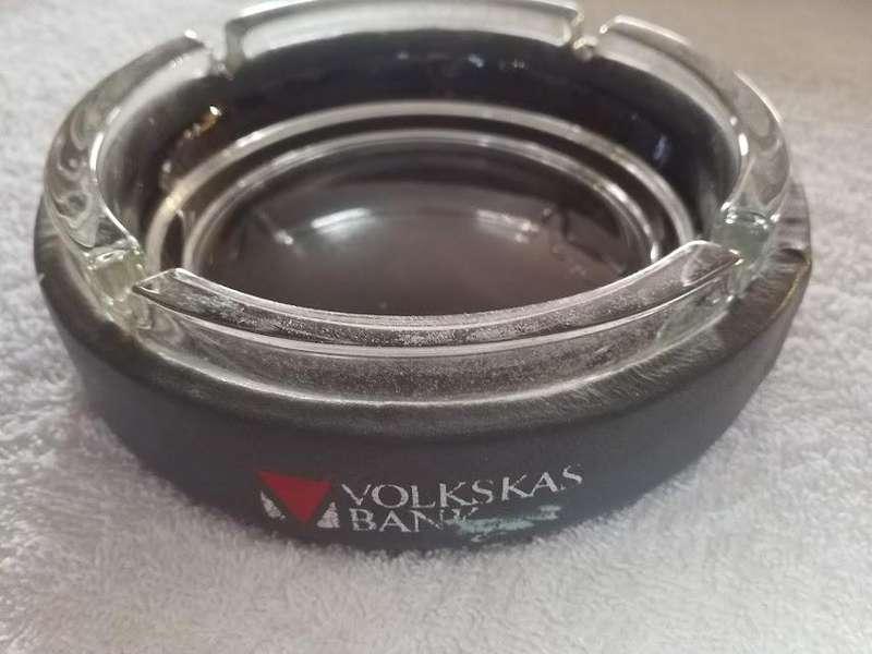 VOLKSKAS BANK MEMORABILIA - GLASS & BRANDING ASHTRAY