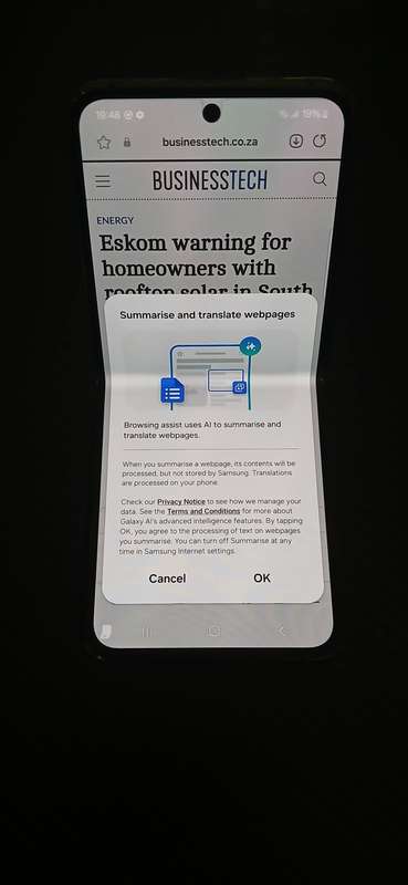 Samsung Galaxy Z Flip4 - 512GB!! Excellent Condition - upgradable to GalaxyAI (OneUI 6.1.1)