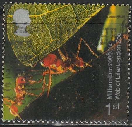 GB 2000 Life and Earth ULH SG 2139
