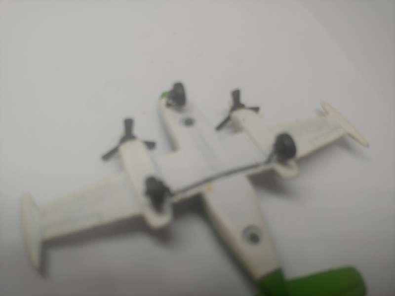 MATCHBOX CESSNA 402