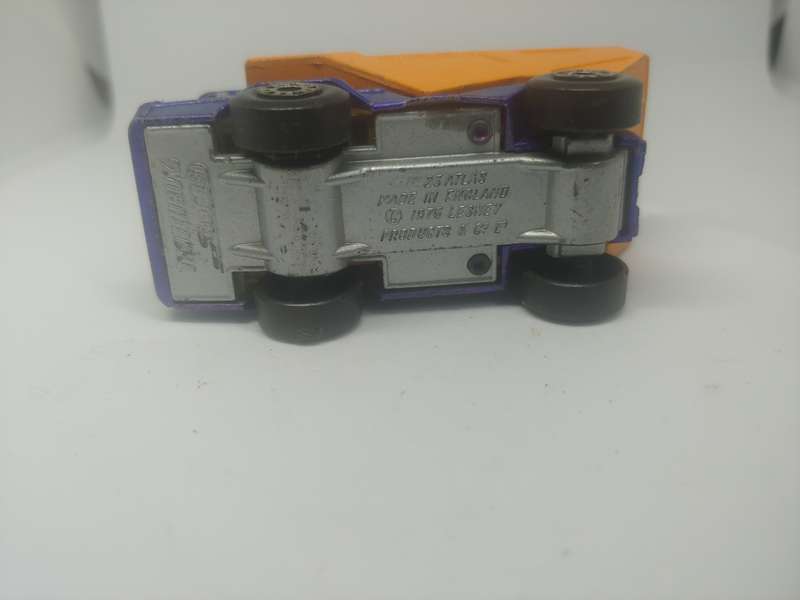 MATCHBOX ATLAS 1975 TIPPER