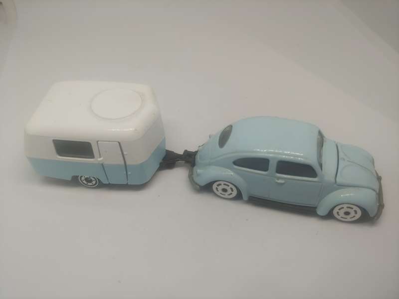 MAJORETTE CLASIC VW BEETLE AND CARAVAN