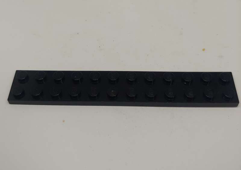 LEGO (U) 2X12 BLACK PLATE