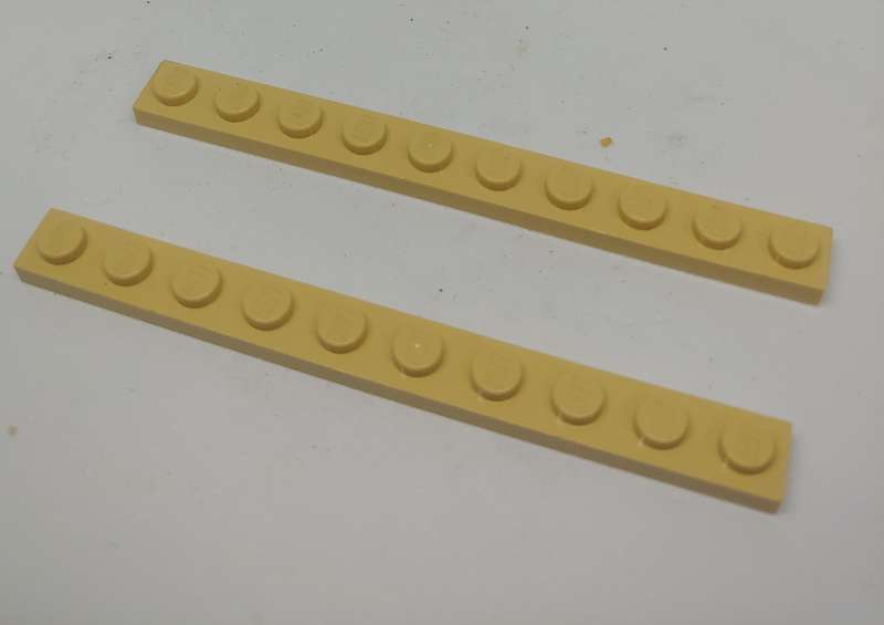 LEGO (U) 2  1X10 TAN PLATES