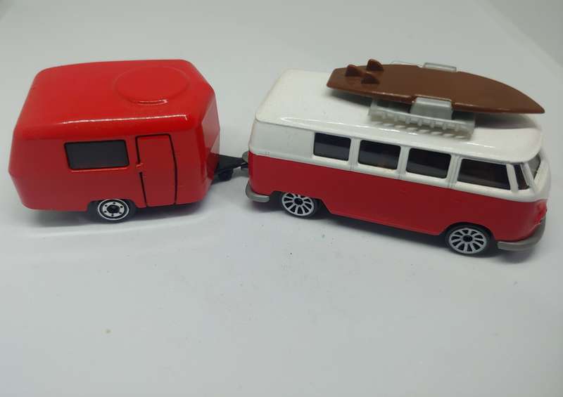 MAJORETTE VW T1  AND CARAVAN