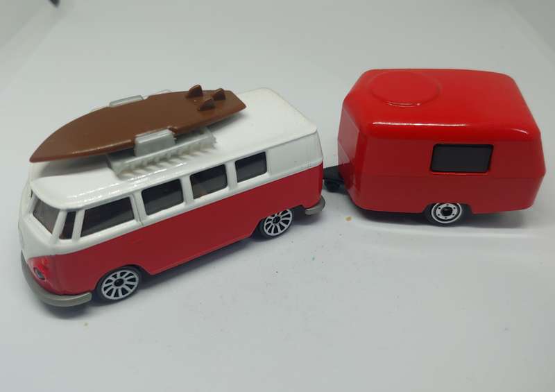 MAJORETTE VW T1  AND CARAVAN