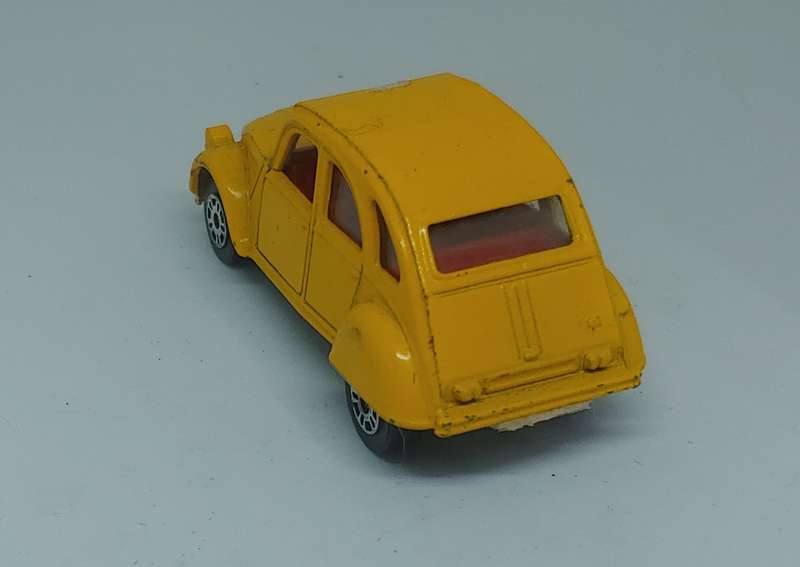 CORGI CITROEN 2CV6