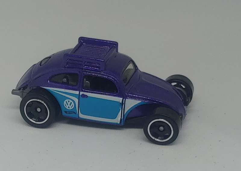 HOT WHEELS CUSTOM VW BEETLE 1/64