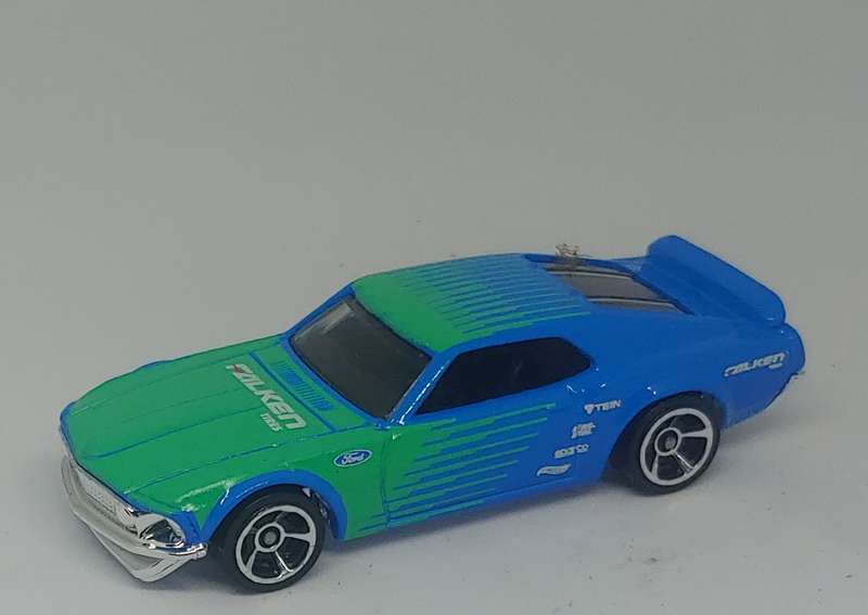 HOT WHEELS 69 MUSTANG BOSS 302 1/64