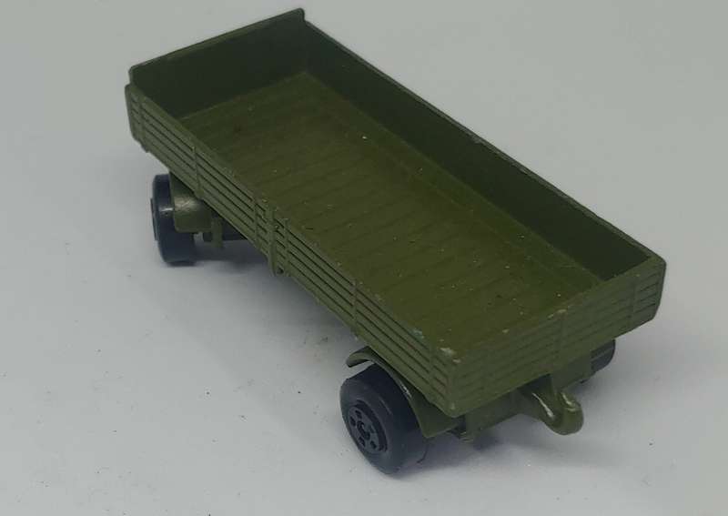 MATCHBOX MERCEDES TRAILER