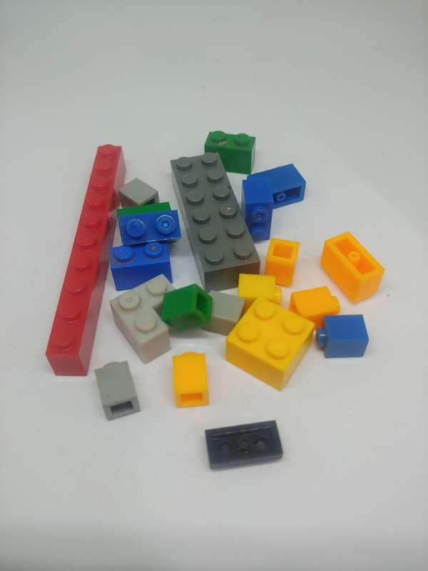 LEGO COMPATABE BLOCKS/BRICKS