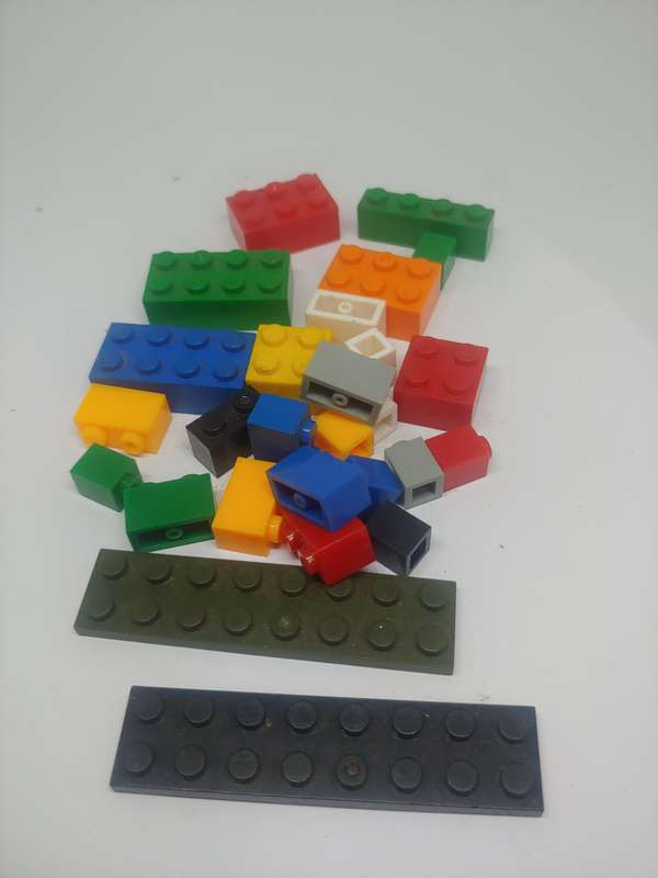 LEGO COMPATABE BLOCKS/BRICKS