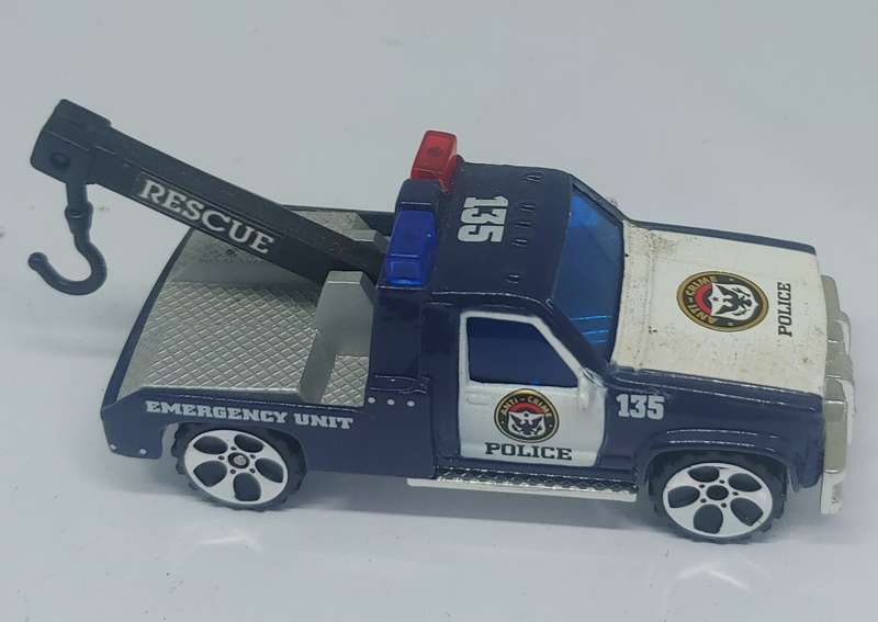REAL TOY POLICE PICK UP