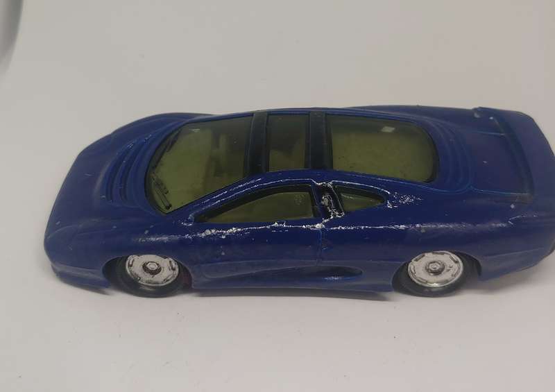 MATCHBOX JAGUAR XJ 1/48