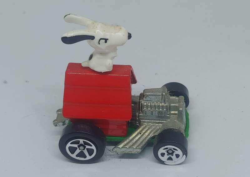 MATCHBOX SNOOPY