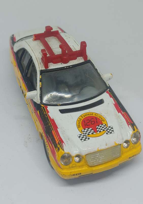 REAL TOY MERCEDES 1/48