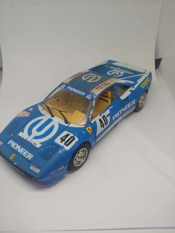 BURAGO FERRARI GTO 1/24 TAIL LIGHTS MISSING